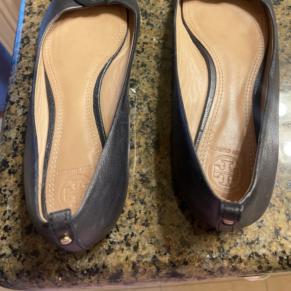 Tory Burch dark blue Miller flats with Logo Detail